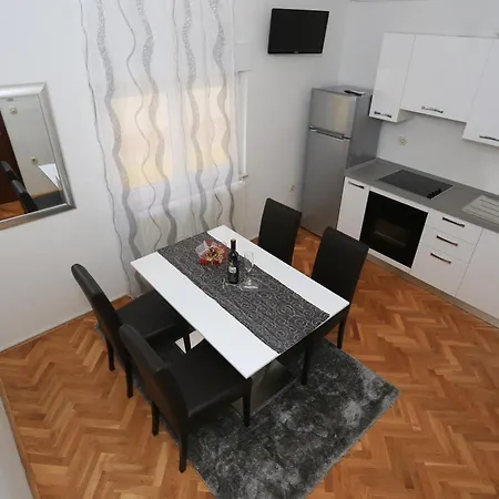 Апартаменты Maruna