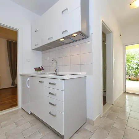 Maruna Апартаменты *