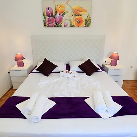 Maruna Self Check-in Apartment *