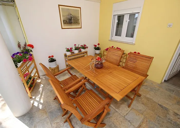 Apartman Maruna *